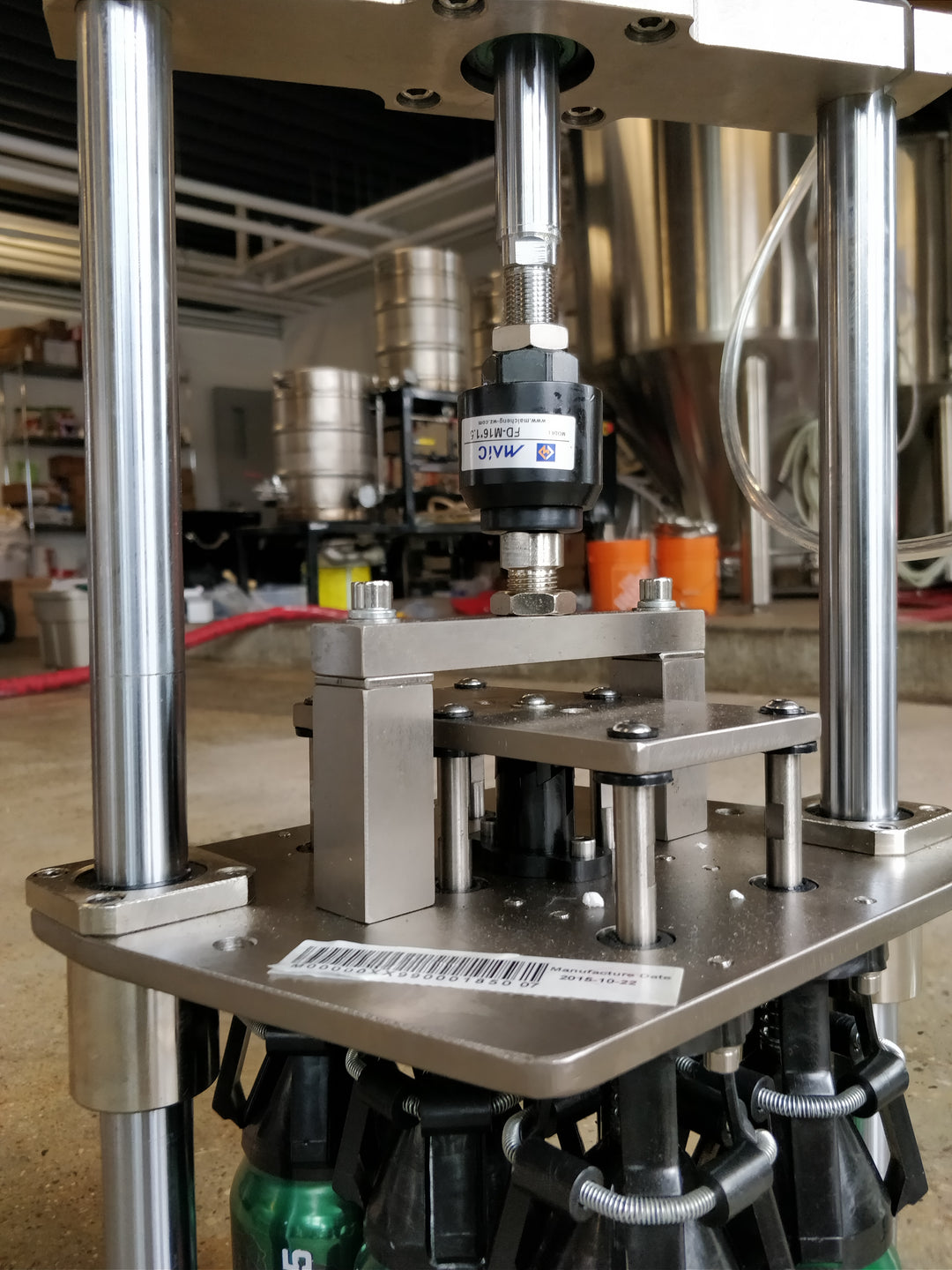 Piston Ringing Machine Pneumatic 6-Pack Ringing Machine | Plastic & Cardboard ...